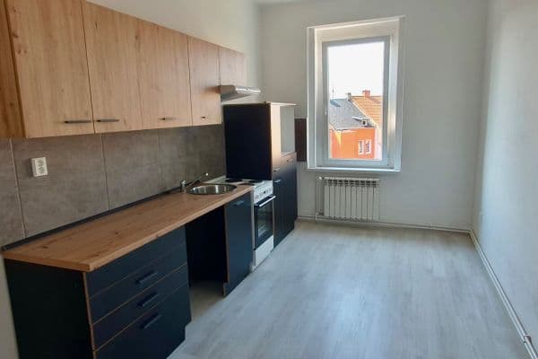 2 bedroom flat to rent, 72 m², Zemská, Teplice 2 bedroom flat to rent, 72 m², Zemská, Teplice