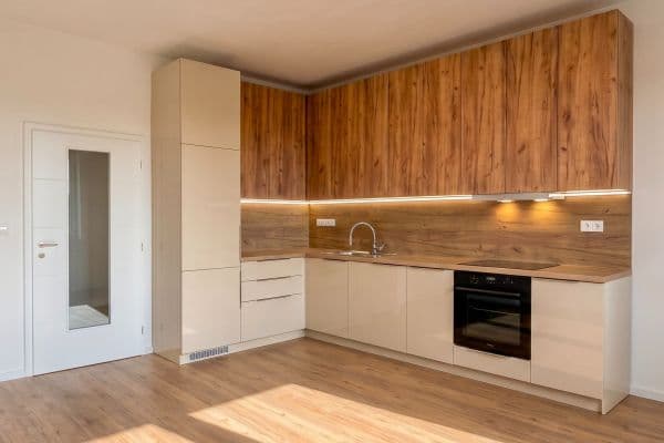 1 bedroom with open-plan kitchen flat to rent, 43 m², Češkova, Pardubice 1 bedroom with open-plan kitchen flat to rent, 43 m², Češkova, Pardubice