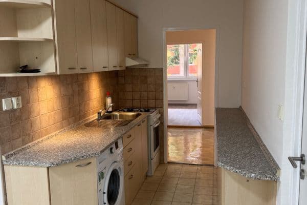 3 bedroom flat to rent, 75 m², Řezáčova, Brno 3 bedroom flat to rent, 75 m², Řezáčova, Brno