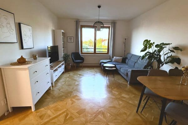 1 bedroom with open-plan kitchen flat to rent, 54 m², Školní, Průhonice 1 bedroom with open-plan kitchen flat to rent, 54 m², Školní, Průhonice