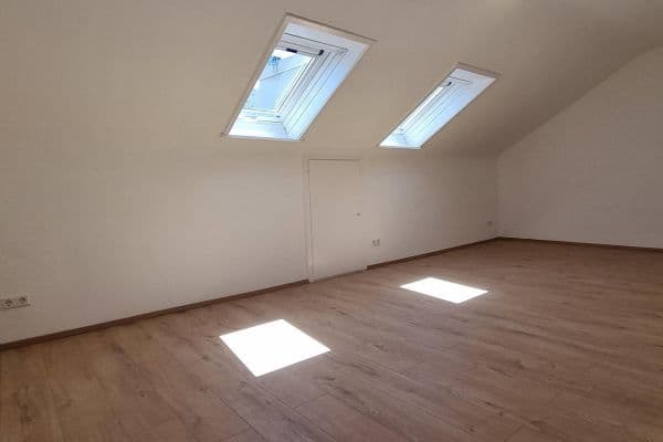 Studio flat to rent, 36 m², Breitscheidstraße 93 A, Stuttgart Studio flat to rent, 36 m², Breitscheidstraße 93 A, Stuttgart