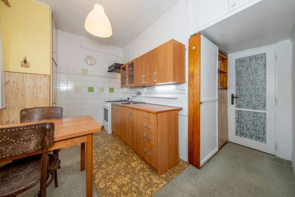 2 bedroom flat to rent, 53 m², Pod Lipami, Praha 2 bedroom flat to rent, 53 m², Pod Lipami, Praha