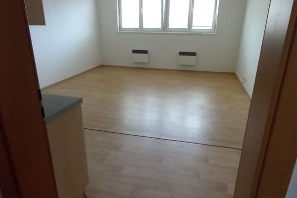 Studio flat to rent, 47 m², Pekařská, Opava Studio flat to rent, 47 m², Pekařská, Opava