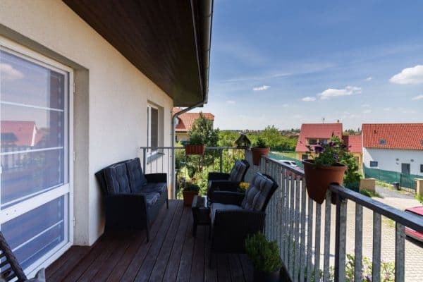 2 bedroom with open-plan kitchen flat for sale, 65 m², Habrová, Holubice 2 bedroom with open-plan kitchen flat for sale, 65 m², Habrová, Holubice