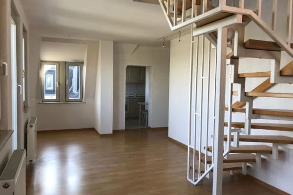 1 bedroom with open-plan kitchen flat to rent, 71 m², Carolastraße 32, Zwickau, Saxony 1 bedroom with open-plan kitchen flat to rent, 71 m², Carolastraße 32, Zwickau, Saxony