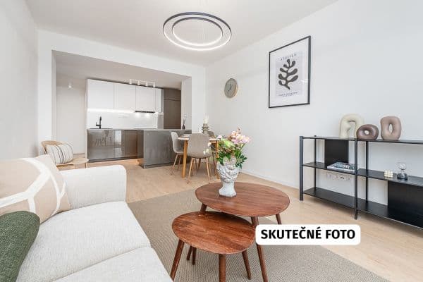3 bedroom with open-plan kitchen flat for sale, 83 m², Naskové, Praha 3 bedroom with open-plan kitchen flat for sale, 83 m², Naskové, Praha
