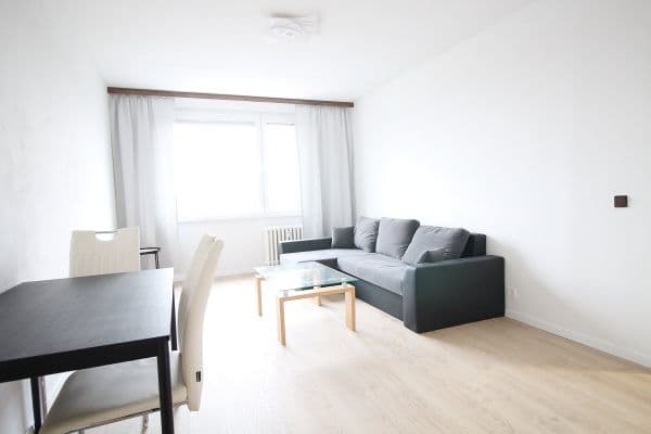 1 bedroom with open-plan kitchen flat to rent, 42 m², sídl. U Cukrovaru, Kralupy nad Vltavou 1 bedroom with open-plan kitchen flat to rent, 42 m², sídl. U Cukrovaru, Kralupy nad Vltavou