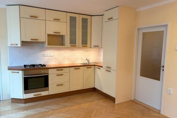 2 bedroom with open-plan kitchen flat to rent, 70 m², Vančurova, Olomouc 2 bedroom with open-plan kitchen flat to rent, 70 m², Vančurova, Olomouc