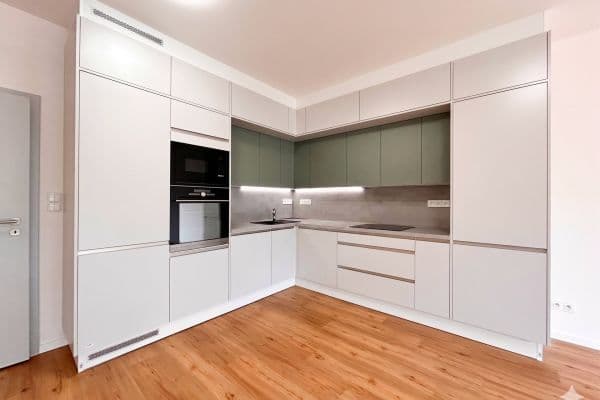 2 bedroom with open-plan kitchen flat to rent, 90 m², Suchánkova, Benešov 2 bedroom with open-plan kitchen flat to rent, 90 m², Suchánkova, Benešov