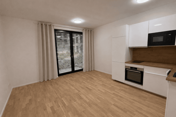 Studio flat to rent, 34 m², Roháčova, Praha Studio flat to rent, 34 m², Roháčova, Praha