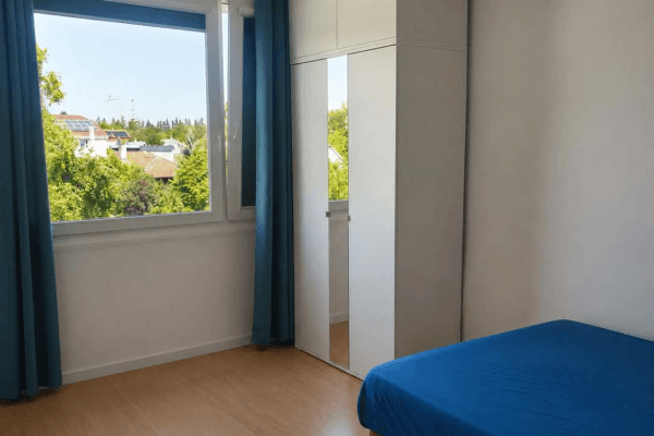 3 bedroom with open-plan kitchen flat to rent, 100 m², Chalabalova, Praha 3 bedroom with open-plan kitchen flat to rent, 100 m², Chalabalova, Praha