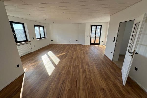 3 bedroom flat to rent, 115 m², Hepberg, Bavaria 3 bedroom flat to rent, 115 m², Hepberg, Bavaria