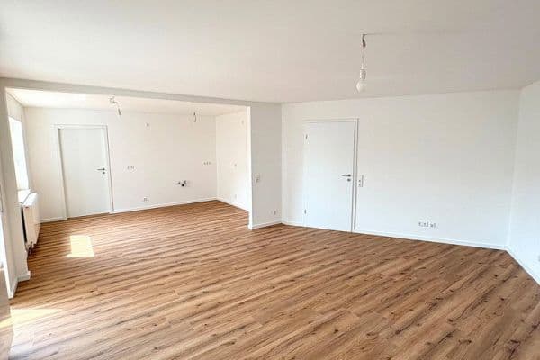 2 bedroom with open-plan kitchen flat for sale, 80 m², Kirchheim unter Teck 2 bedroom with open-plan kitchen flat for sale, 80 m², Kirchheim unter Teck