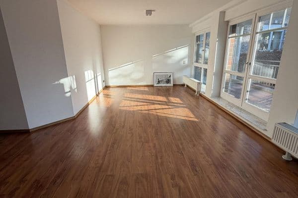 2 bedroom with open-plan kitchen flat for sale, 117 m², Saseler Chaussee, Hamburg, Hamburg 2 bedroom with open-plan kitchen flat for sale, 117 m², Saseler Chaussee, Hamburg, Hamburg