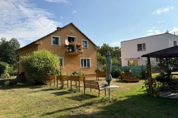 2 bedroom with open-plan kitchen flat to rent, 65 m², Za Mosty, Praha 2 bedroom with open-plan kitchen flat to rent, 65 m², Za Mosty, Praha