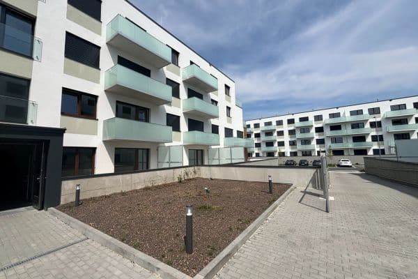 1 bedroom with open-plan kitchen flat to rent, 46 m², Třída Jiřího Pelikána, Olomouc 1 bedroom with open-plan kitchen flat to rent, 46 m², Třída Jiřího Pelikána, Olomouc