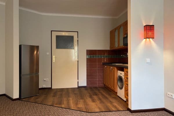 Studio flat to rent, 25 m², Žateckých, Praha Studio flat to rent, 25 m², Žateckých, Praha