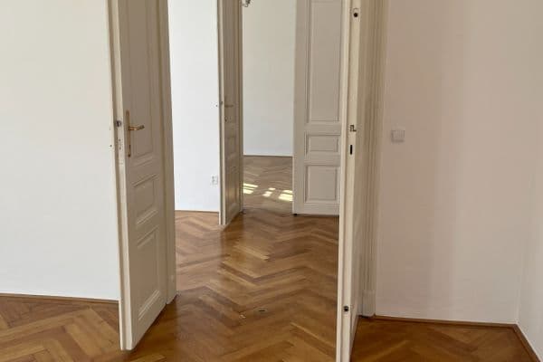 5 bedroom flat to rent, 121 m², Josefská, Brno 5 bedroom flat to rent, 121 m², Josefská, Brno