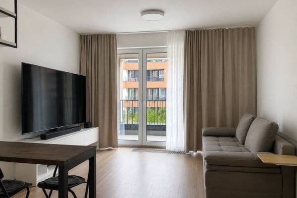 Studio flat to rent, 32 m², Poděbradská, Praha Studio flat to rent, 32 m², Poděbradská, Praha