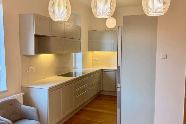2 bedroom with open-plan kitchen flat to rent, 105 m², České družiny, Praha 2 bedroom with open-plan kitchen flat to rent, 105 m², České družiny, Praha