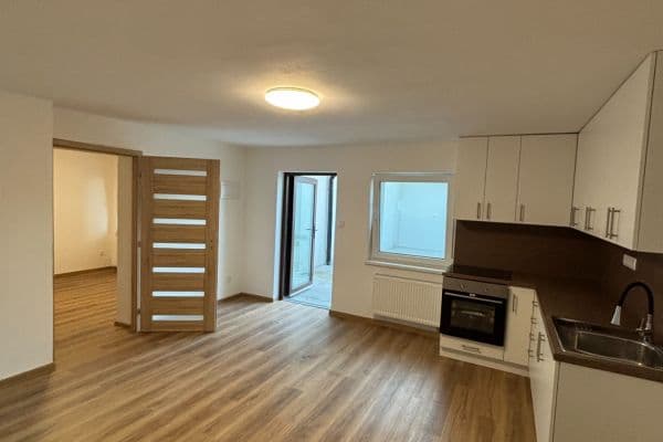 2 bedroom with open-plan kitchen flat to rent, 60 m², Přáslavská, Olomouc 2 bedroom with open-plan kitchen flat to rent, 60 m², Přáslavská, Olomouc
