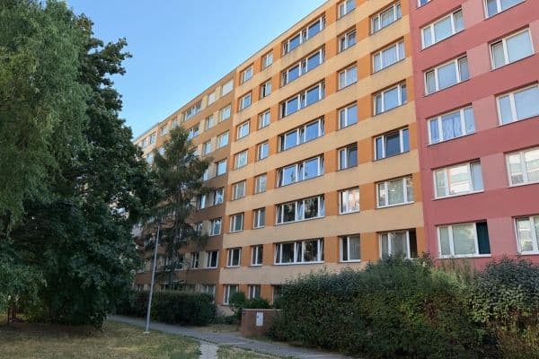 2 bedroom with open-plan kitchen flat to rent, 54 m², Kaplická, Praha 2 bedroom with open-plan kitchen flat to rent, 54 m², Kaplická, Praha