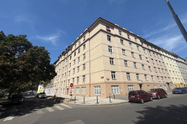2 bedroom with open-plan kitchen flat to rent, 64 m², Na Folimance, Prague, Prague 2 bedroom with open-plan kitchen flat to rent, 64 m², Na Folimance, Prague, Prague