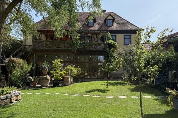 3 bedroom flat to rent, 120 m², Uehlfeld 3 bedroom flat to rent, 120 m², Uehlfeld