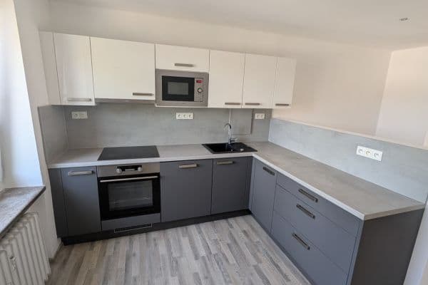 3 bedroom flat to rent, 68 m², U Stadiónu, Ústí nad Labem 3 bedroom flat to rent, 68 m², U Stadiónu, Ústí nad Labem