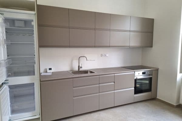 2 bedroom flat to rent, 67 m², Pod Slovany, Praha 2 bedroom flat to rent, 67 m², Pod Slovany, Praha