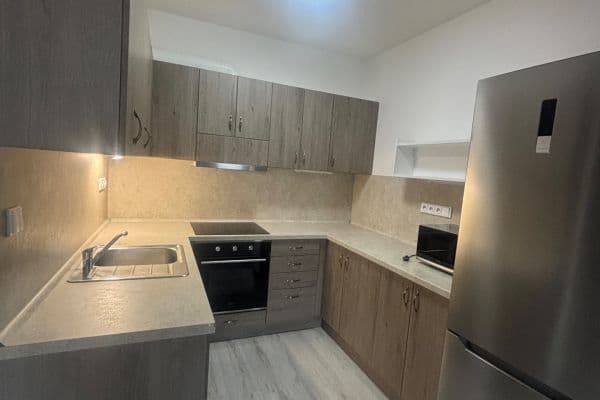 1 bedroom with open-plan kitchen flat to rent, 59 m², Vrchlického, Poděbrady 1 bedroom with open-plan kitchen flat to rent, 59 m², Vrchlického, Poděbrady