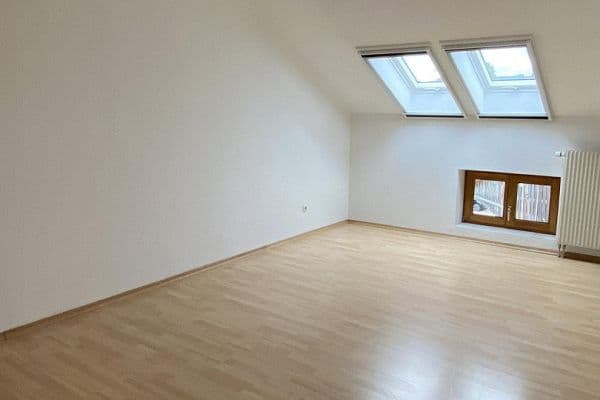 2 bedroom with open-plan kitchen flat to rent, 90 m², Königsdorf, Bavaria 2 bedroom with open-plan kitchen flat to rent, 90 m², Königsdorf, Bavaria