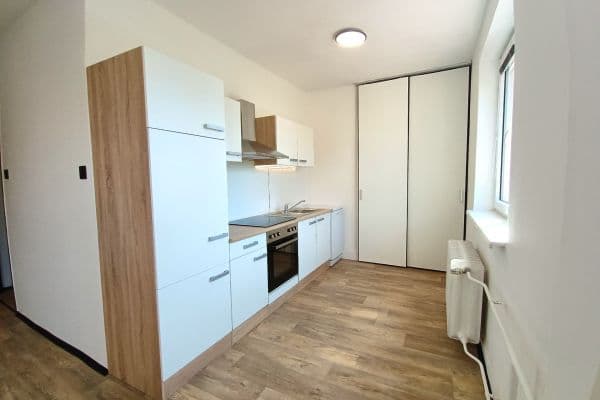 1 bedroom with open-plan kitchen flat to rent, 53 m², Jabloňová, Chrudim 1 bedroom with open-plan kitchen flat to rent, 53 m², Jabloňová, Chrudim