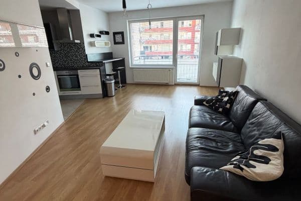 1 bedroom with open-plan kitchen flat for sale, 57 m², Pavla Beneše, Praha 1 bedroom with open-plan kitchen flat for sale, 57 m², Pavla Beneše, Praha