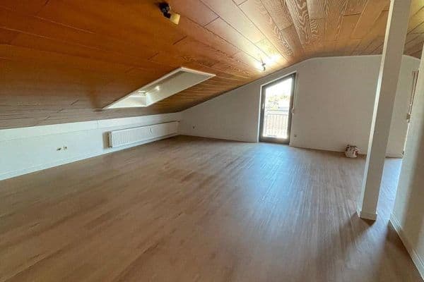 3 bedroom with open-plan kitchen flat to rent, 115 m², Brühl 3 bedroom with open-plan kitchen flat to rent, 115 m², Brühl