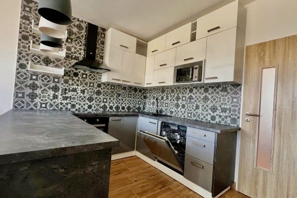 3 bedroom with open-plan kitchen flat to rent, 125 m², 3 bedroom with open-plan kitchen flat to rent, 125 m²,