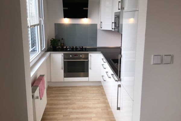 2 bedroom with open-plan kitchen flat to rent, 73 m², Počernická, Praha 2 bedroom with open-plan kitchen flat to rent, 73 m², Počernická, Praha