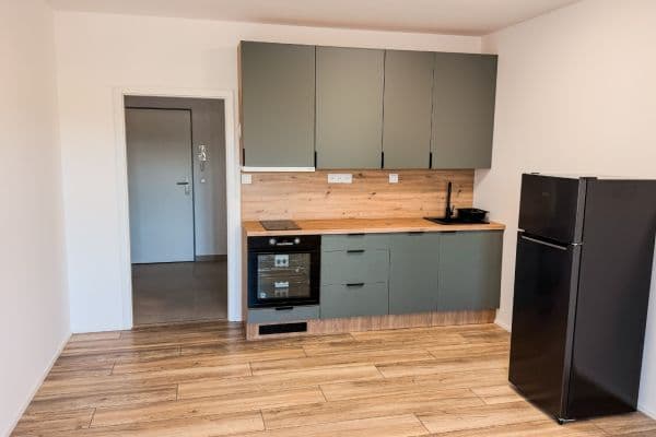 Studio flat to rent, 32 m², Studio flat to rent, 32 m²,