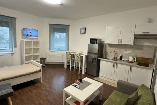 Studio flat to rent, 40 m², Náchodská, Praha Studio flat to rent, 40 m², Náchodská, Praha