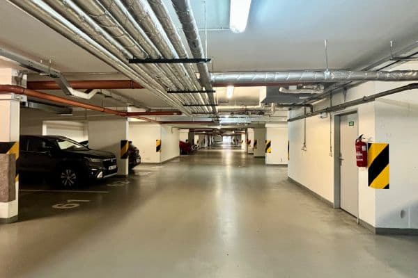 garage to rent, 11 m², Názovská, Praha garage to rent, 11 m², Názovská, Praha