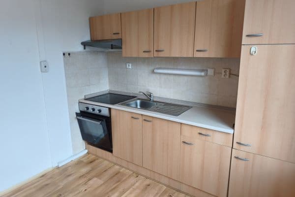1 bedroom flat to rent, 41 m², Tunelářů, Praha 1 bedroom flat to rent, 41 m², Tunelářů, Praha