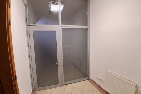 office to rent, 100 m², Jeseniova, Praha office to rent, 100 m², Jeseniova, Praha