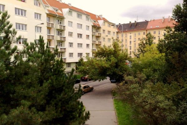 Studio flat to rent, 46 m², Na Ohradě, Praha Studio flat to rent, 46 m², Na Ohradě, Praha