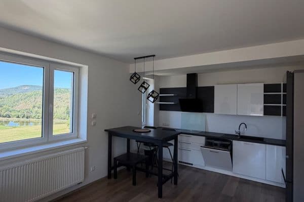 1 bedroom with open-plan kitchen flat to rent, 52 m², Zborovská, Jince 1 bedroom with open-plan kitchen flat to rent, 52 m², Zborovská, Jince
