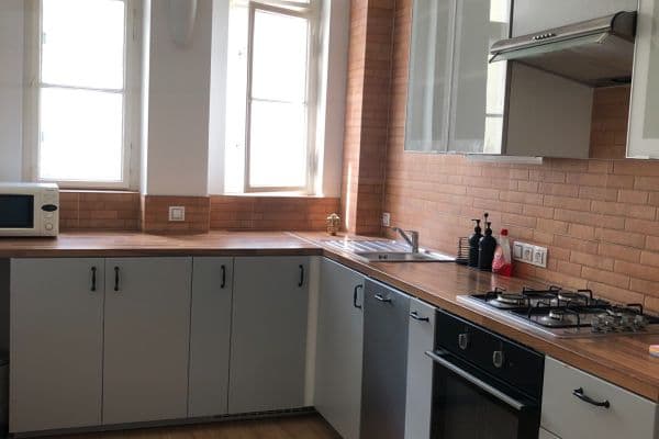 2 bedroom flat to rent, 80 m², Odborů, Praha 2 bedroom flat to rent, 80 m², Odborů, Praha