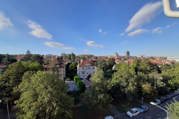 1 bedroom with open-plan kitchen flat for sale, 45 m², Ruská, Praha 1 bedroom with open-plan kitchen flat for sale, 45 m², Ruská, Praha