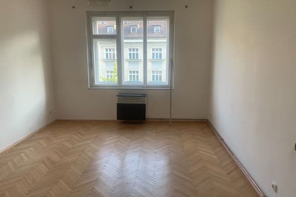 Studio flat to rent, 27 m², Vršovická, Praha Studio flat to rent, 27 m², Vršovická, Praha