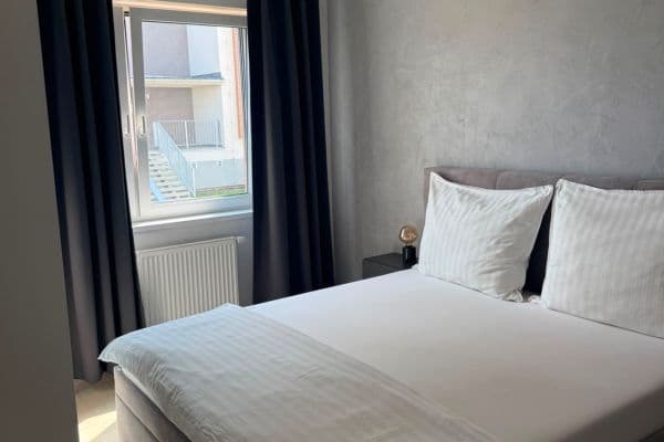 1 bedroom with open-plan kitchen flat to rent, 54 m², Želetická, Praha 1 bedroom with open-plan kitchen flat to rent, 54 m², Želetická, Praha