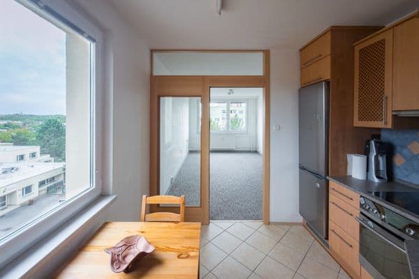 3 bedroom flat to rent, 66 m², Travná, Praha 3 bedroom flat to rent, 66 m², Travná, Praha