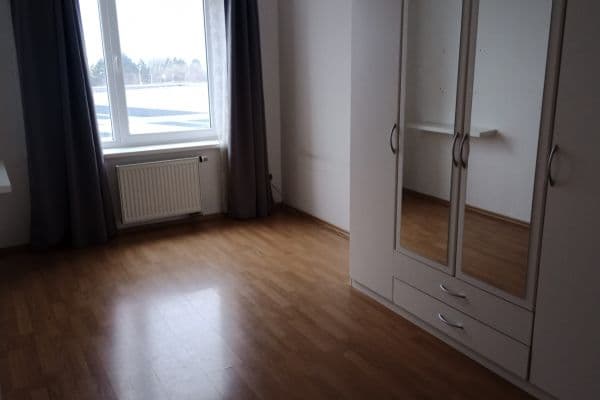 1 bedroom with open-plan kitchen flat to rent, 44 m², Bednaříkova, Brno 1 bedroom with open-plan kitchen flat to rent, 44 m², Bednaříkova, Brno